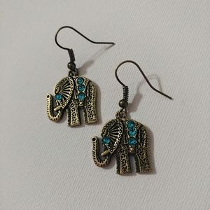 🆕 Antique Copper Blue Topaz Elephant Earrings 💙